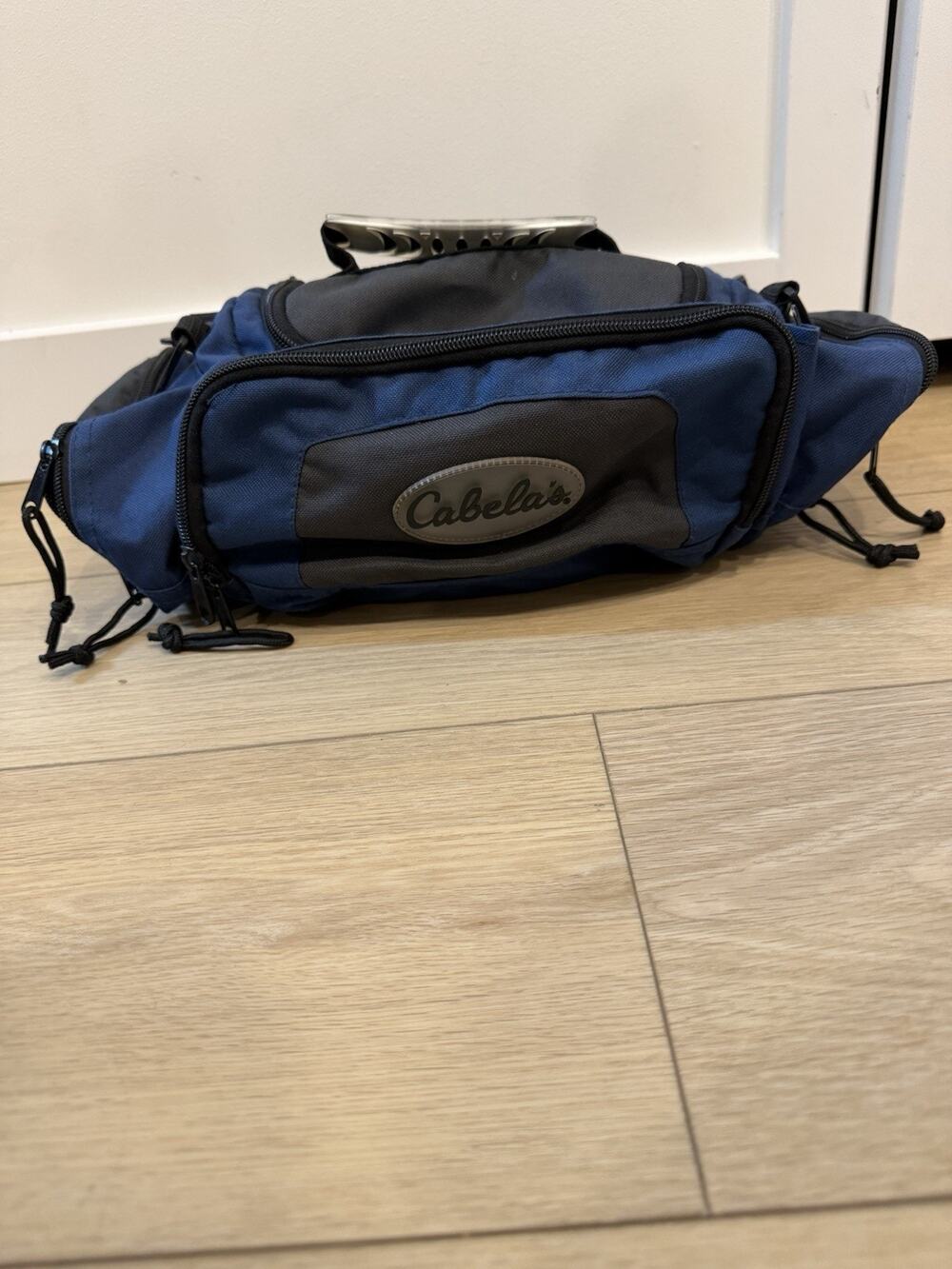 CABELA'S FISHING HUNTING WEEKENDER CATCH ALL GEAR BAG 15' L x 6.5' W x 6' H Blue